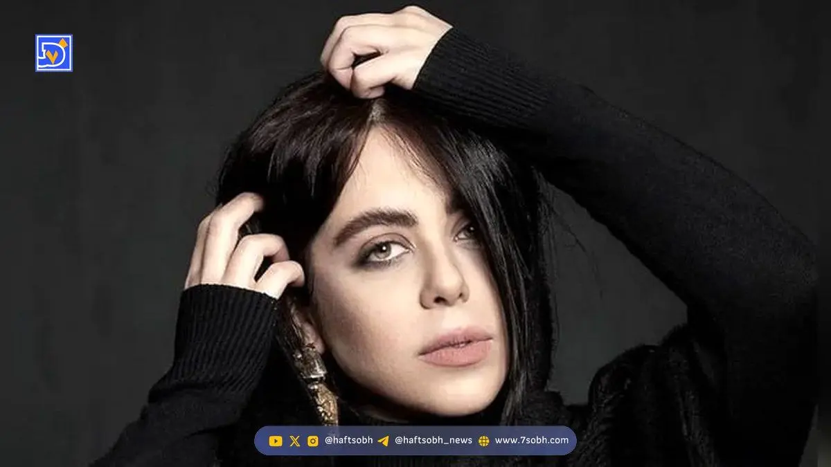 دکوراسیون پاییزی کافه خودمونی الهام اخوان در مرکز شهر با حیاط و بالکن دنج