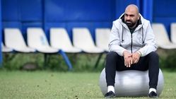 اعتراض ملوان به لغو بازی با تراکتور به سبک اسکوبار+ عکس