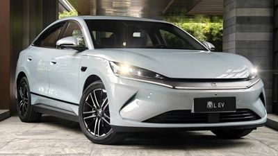 افشاگری از قیمت واقعی مرسدس بنز وارداتی در ایران; پرده برداری از دروغ بزرگ