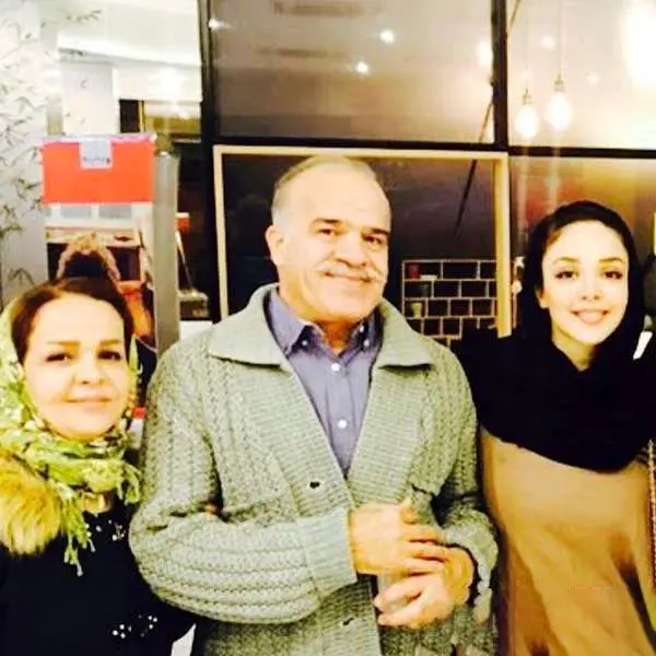 خانواده المیرا دهقانی