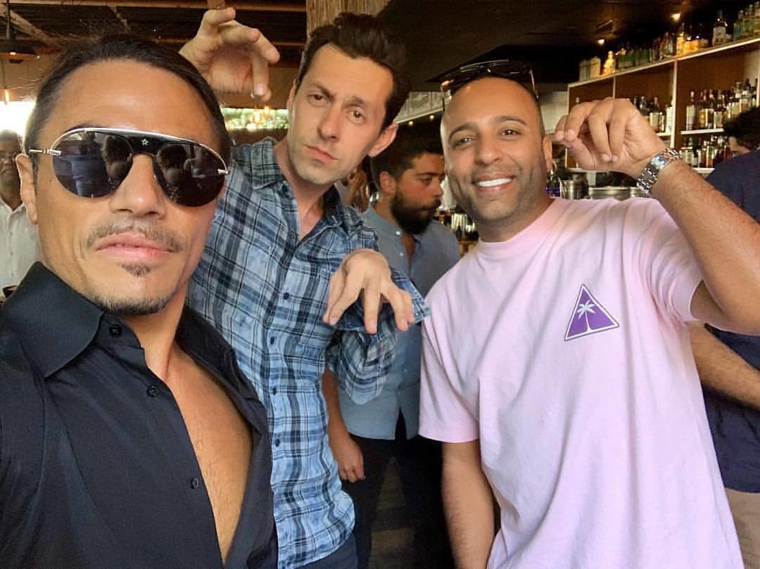 بیوگرافی آرش خواننده 