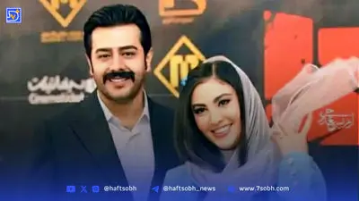 استایل کلاسیک و شیک مریم مومن در خودروی شخصی‌اش 