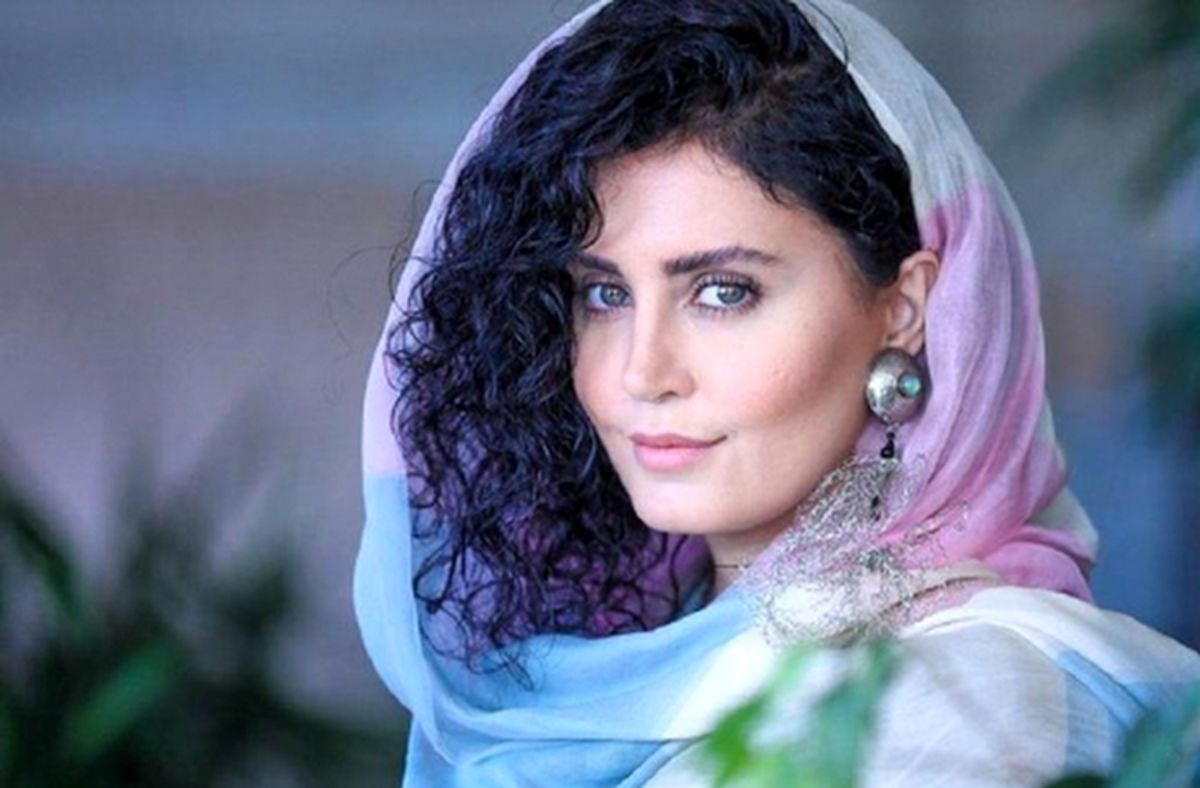 سگ گردانی الناز شاکردوست با یک استایل خاص