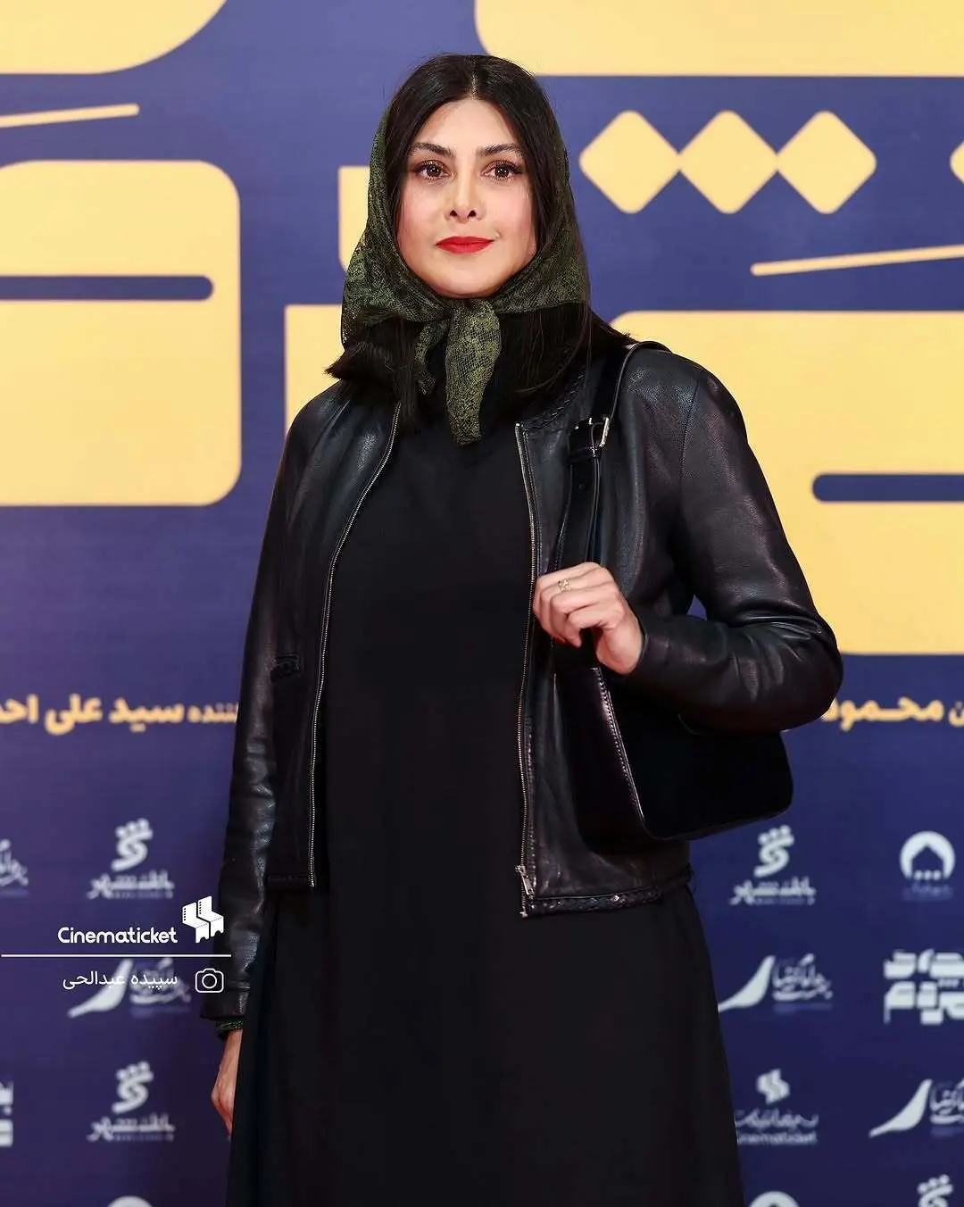 آزاده صمدی، بازیگر توانمند سینما و تلویزیون، در مراسم اکران مردمی فیلم «بچه مردم» 