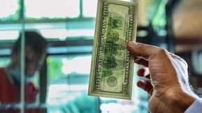 قیمت دلار امروز 16 اردیبهشت 1404؛ ریزش سنگین دلار