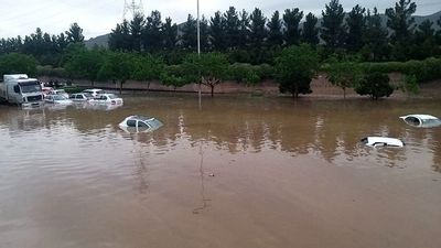 دو کودک که سیل مشهد جان آن‌ها را گرفت + تصویر