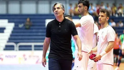 حمله تند وحید شمسایی به عادل فردوسی‌پور/ ازت نمی‌گذرم.. اون دنیا باید جواب پس بدی/من ۱۰ برابر فردوسی‌پور رفیق دارم!