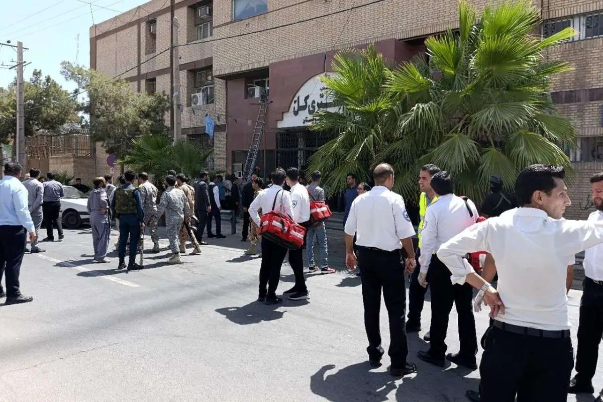 جزئیات جدید از حمله تروریستی به دادگستری زاهدان؛ تلاش ناکام تروریستها برای انهدام ساختمان