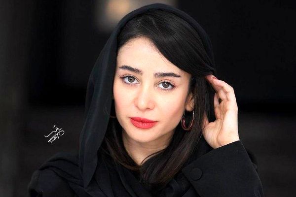 ژست جالب الناز حبیبی در کنار مربی مرد + عکس