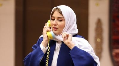 استایل جنجالی بهنوش طباطبایی در یک مراسم خاص