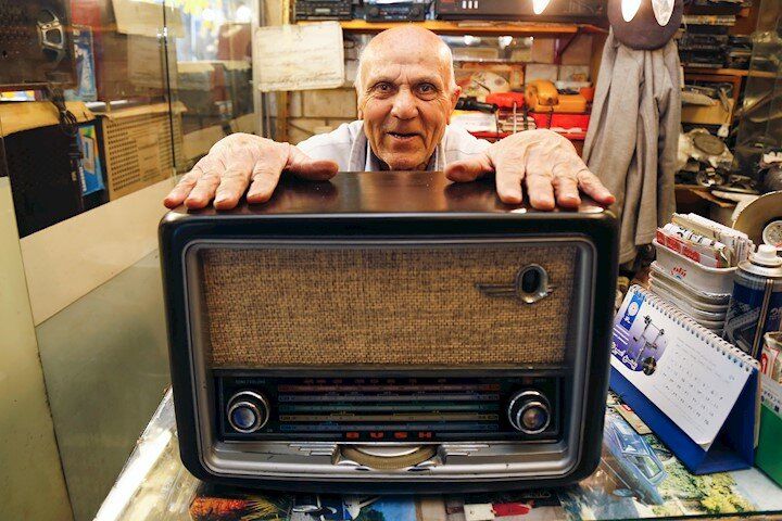 ویژه‌برنامه‌های رادیو برای ۸۴ سالگی