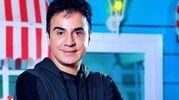 عموپورنگ با تیپ ۱۸ ساله ها در زمین چمن باشگاه بدنسازی
