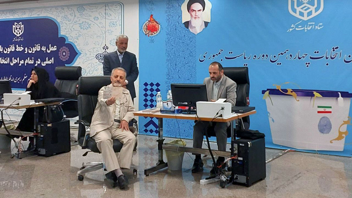 عکس | معاون احمدینژاد کاندیدای ریاست جمهوری شد