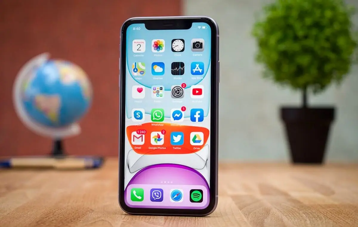 درخواست اپل از کاربران آیفون ۱۶؛ بدون کیس محافظ از گوشی استفاده کنید (ویدیو)