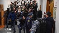 گزارش تصویری | وضعیت عجیب 4 متهم حمله تروریستی مسکو در دادگاه 