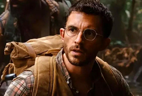 جاناتان بیلی با جذابیتی فراتر از زمان