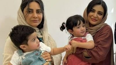 تصویری از پژمان جمشیدی ۲۰ سال پیش جلوی باشگاه پرسپولیس