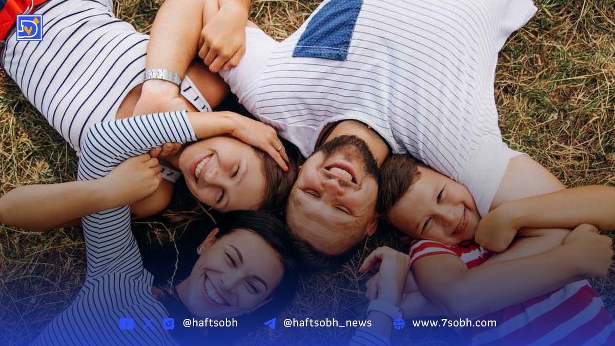 شادی اضطراری | فلسفه خنده و شوخی در روزگار نامعمول