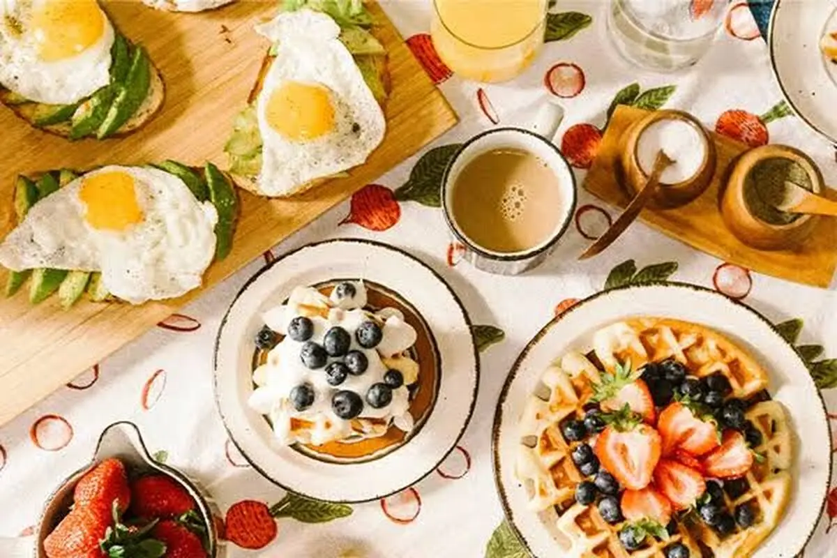 راز یک صبحانه سالم و مقوی؛ چه مواد غذایی را در وعده صبحانه انتخاب کنیم؟