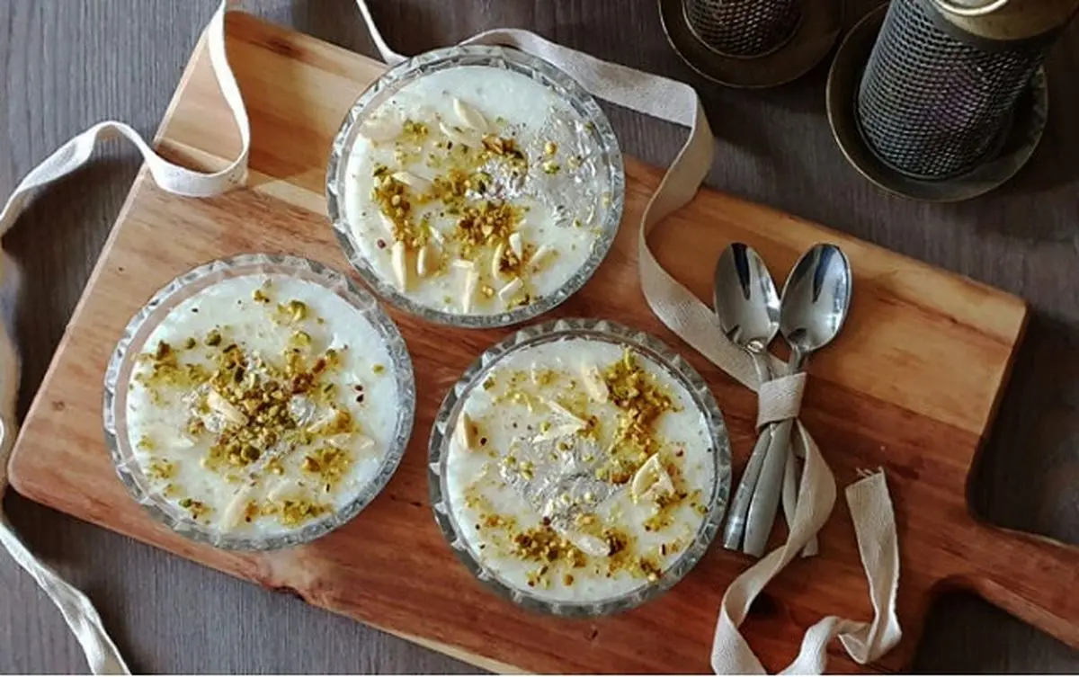 طرز تهیه فرنی نارگیلی به روش ساده و سنتی/ دسر آسان و خوشمزه برای شب یلدا