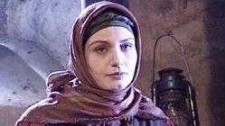 خانم کوچیک سریال پس از باران و پدر و مادرش؛ سال ۷۹
