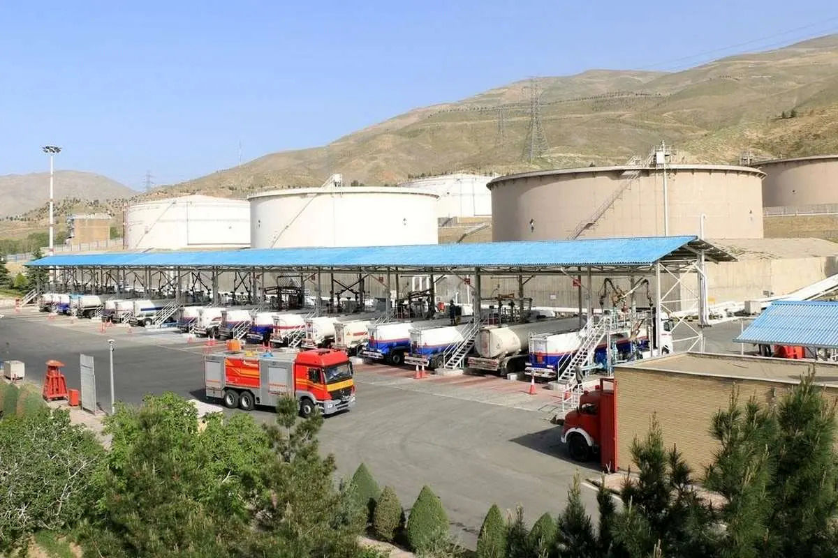 ماجرای دود در انبار نفت شهران