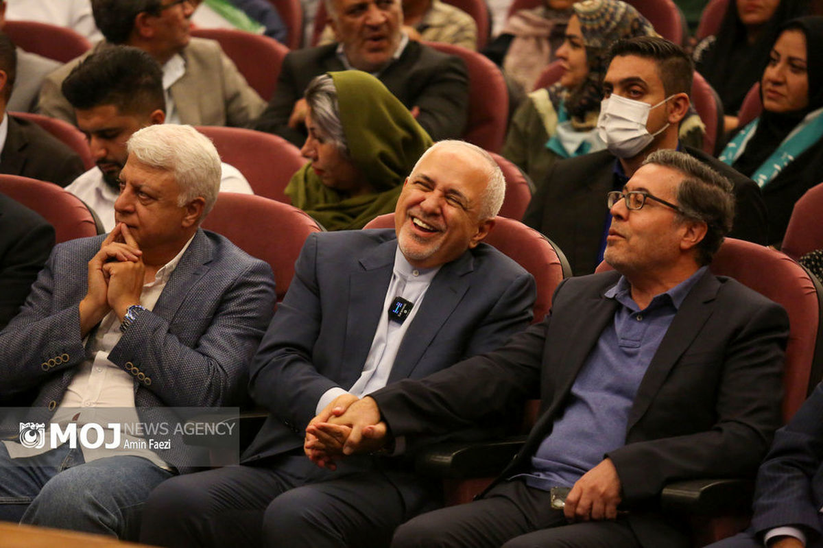 ظریف اعلام کرد: هیچ نامزدی برای هیچ پستی بررسی نشده