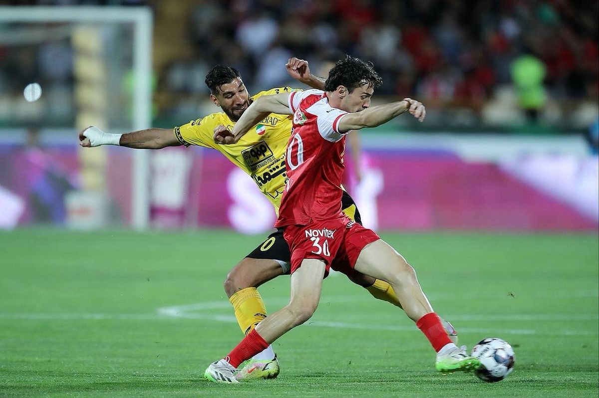 پرسپولیس هدیه استقلال را پس فرستاد