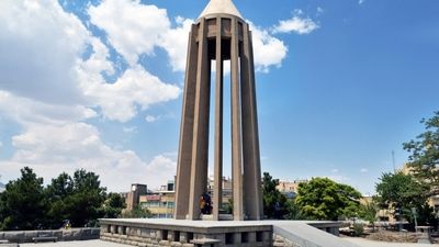 کشف گردنبند طلای هخامنشی در همدان! + عکس