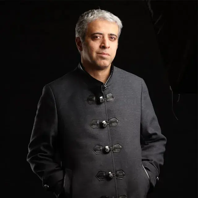 ایوب آقاخانی