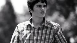  بیوگرافی یونس غزالی بازیگر نقش « کودکی آخناتون» یوسف پیامبر و «وضعیت سفید»