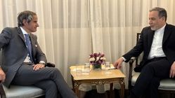 گروسی برای دیدن عراقچی دو ساعت منتظر ماند