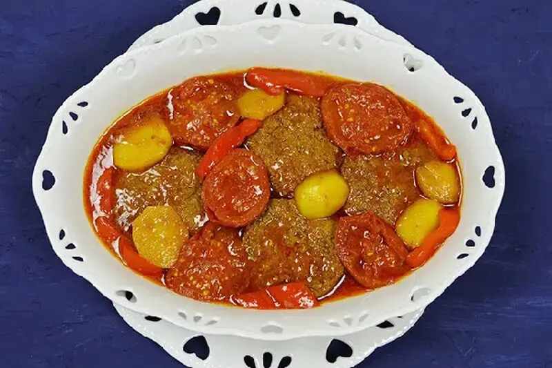 کباب تابه ای با سس گوجه