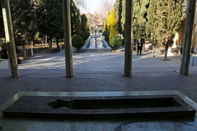 یادگار حکمت و عرفان در قلب اصفهان؛ نگاهی به زندگی صائب تبریزی و آرامگاه او