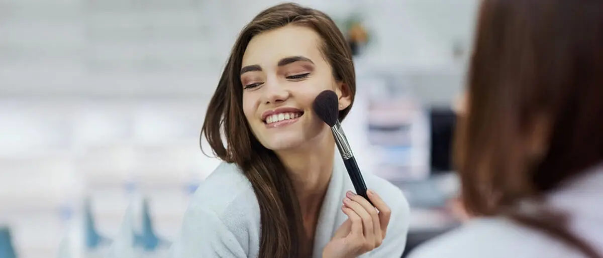رازهای آرایشی که میکاپتان را حرفه‌ای‌تر و چهره‌تان را جذاب‌تر می‌کند
