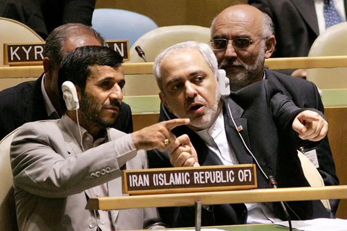 ظریف: احمدی نژاد هیچگاه نگفته بود اسرائیل را نابود می کنیم