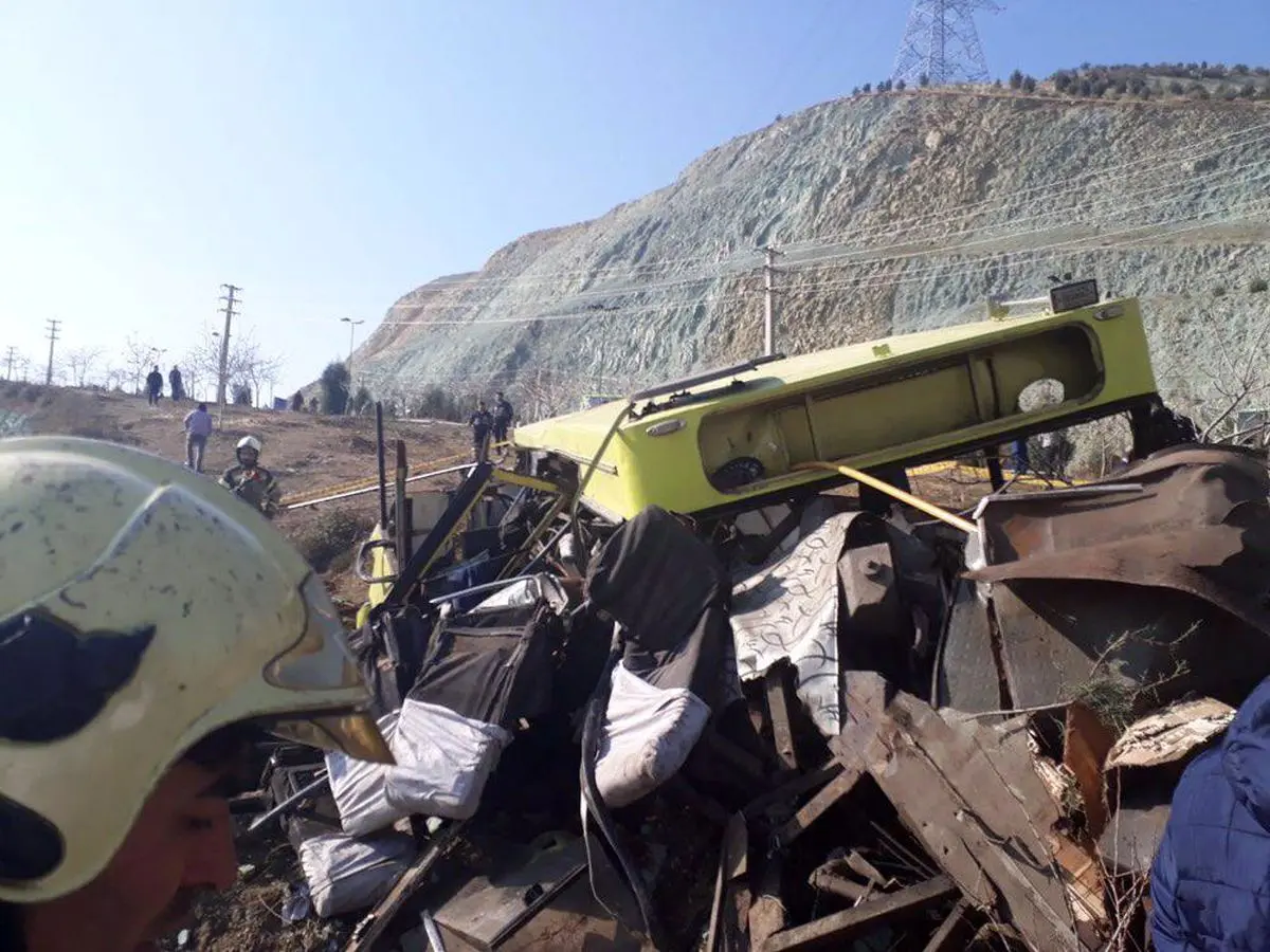 هفت کشته و ۲۸مجروح بر اثر واژگونی اتوبوس در دانشگاه علوم و تحقیقات