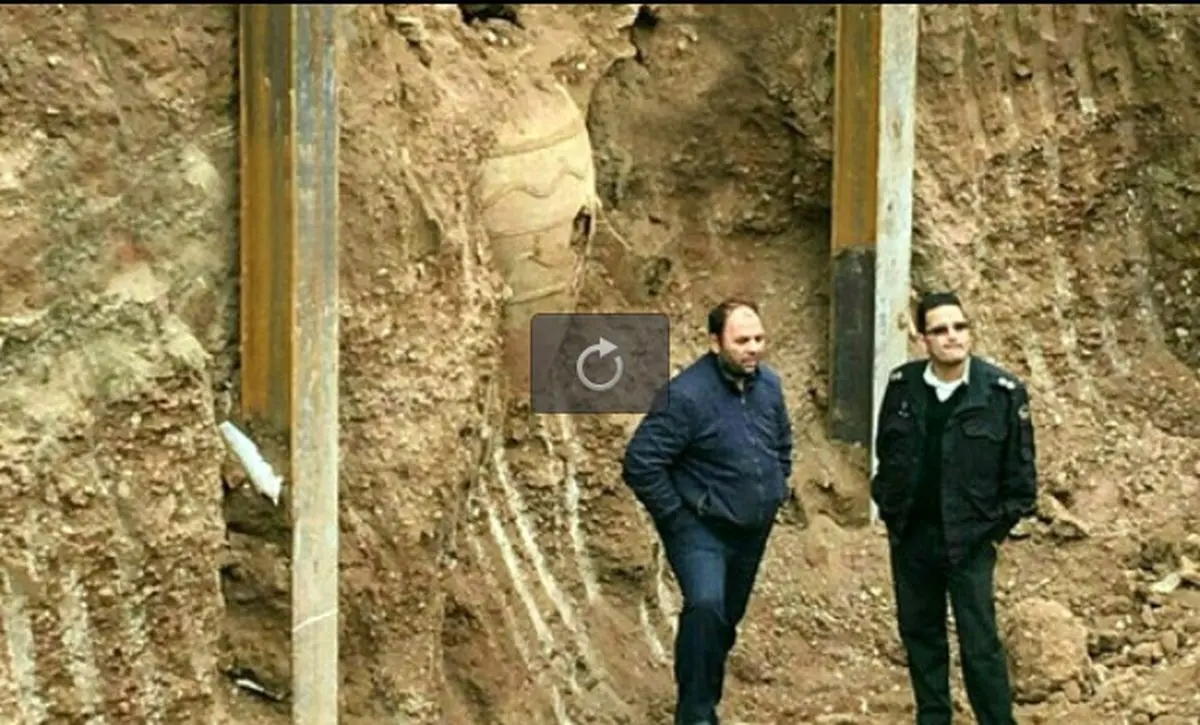 کشف دو خمره پر از سکه‌ هنگام گودبرداری خانه‌ای در شهر‌ری