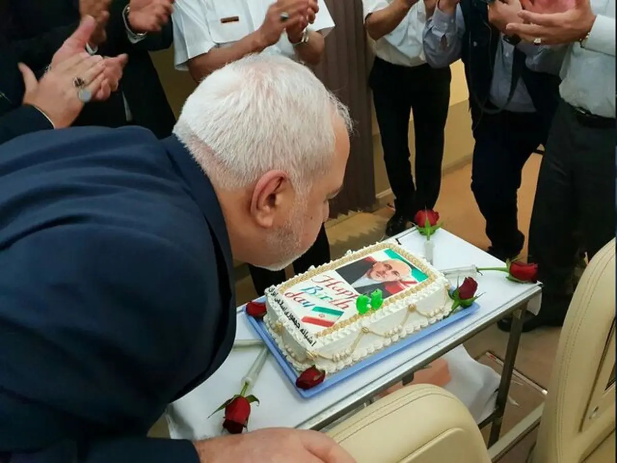 سورپرایز کادر پرواز برای وزیر امور خارجه