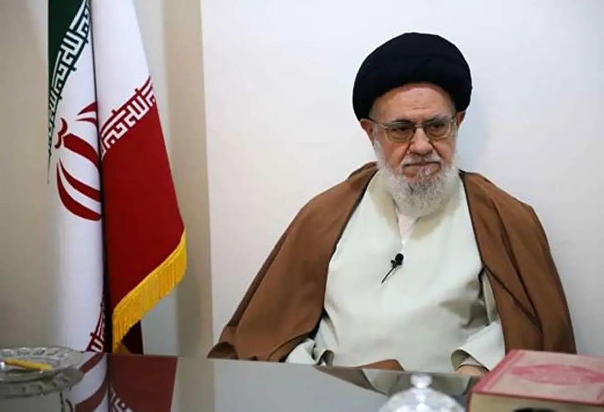 موسوی خویینی ها:هاشمی اگر می خواست کاری را انجام بدهدهر مانعی را کنار می زد ،حتی قانون