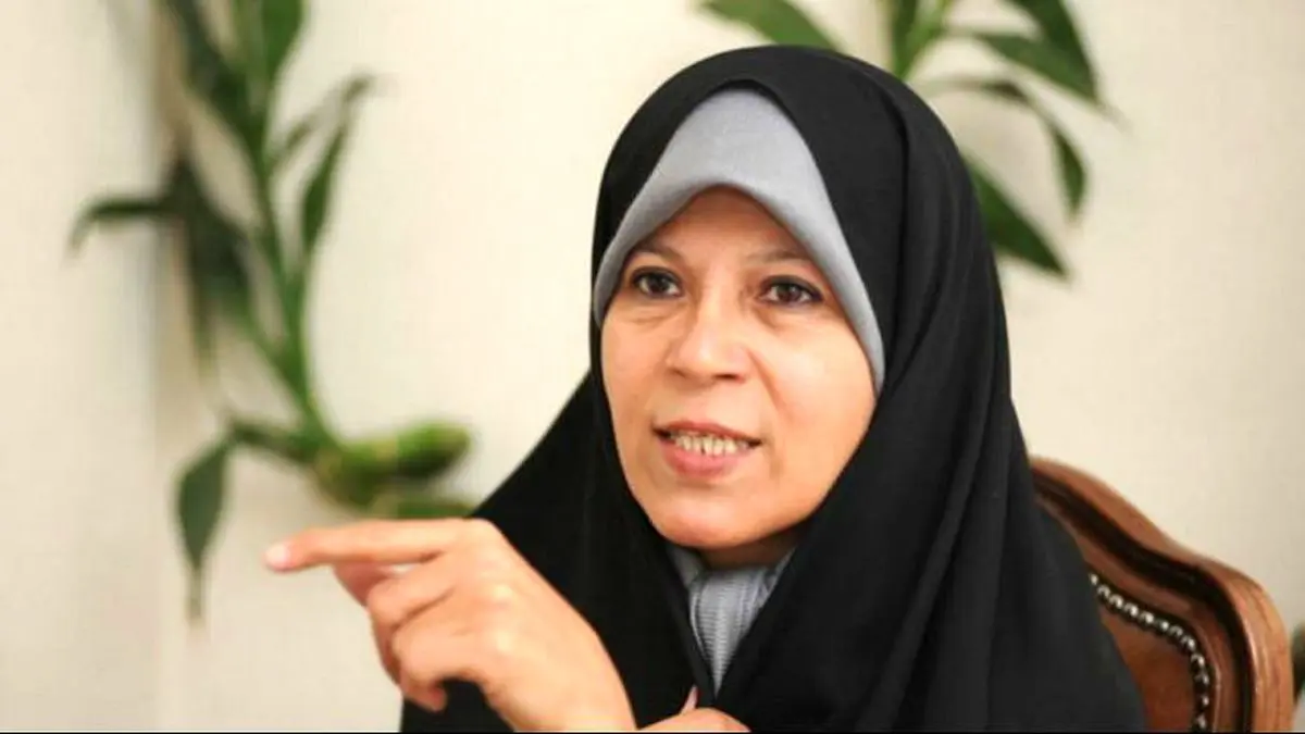 فائزه هاشمی:اگر زنی از شوهرش شکایت کند که مرا کتک می زند،به او می گویم تو هم بزن