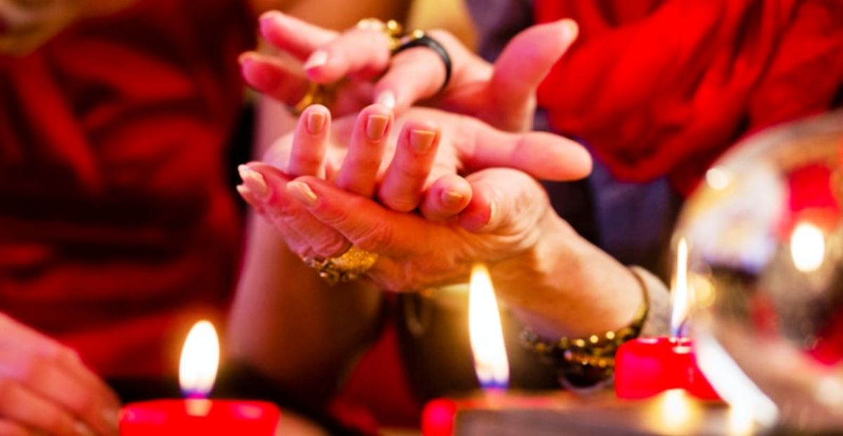 جولان فالگیرها در سایتهای آگهی اینترنتی