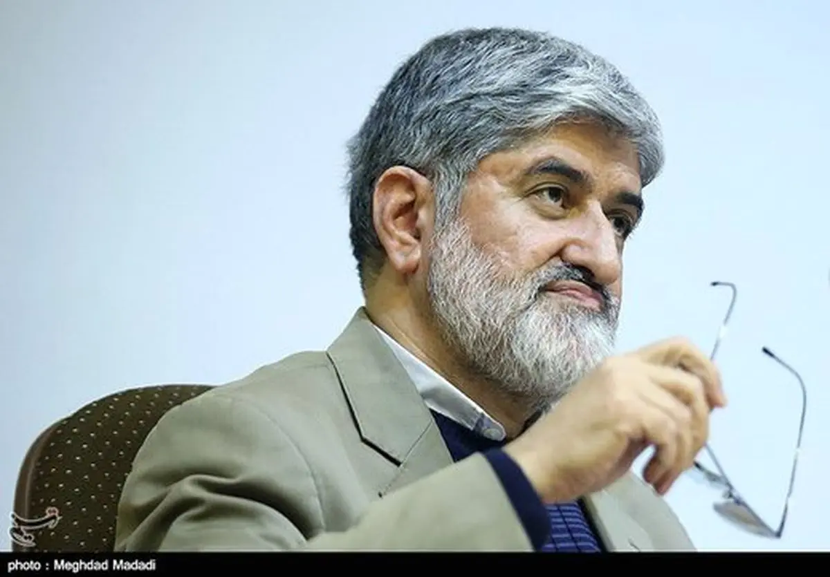 علی مطهری: تیم ملی شخصیت قهرمانی نداشت/ آزمون و حاج صفی و رضاییان باید تنبیه شوند