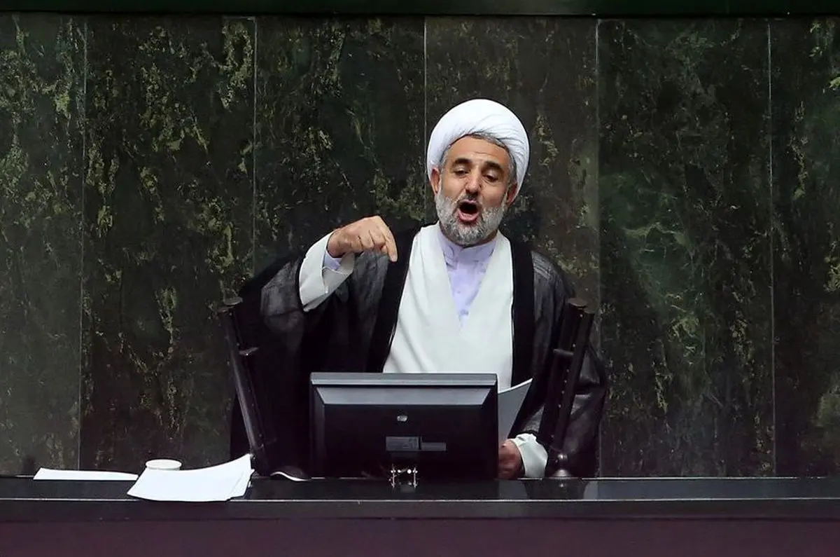 ذوالنور: مسئولان دولتی از رفاه خود کم کنند
