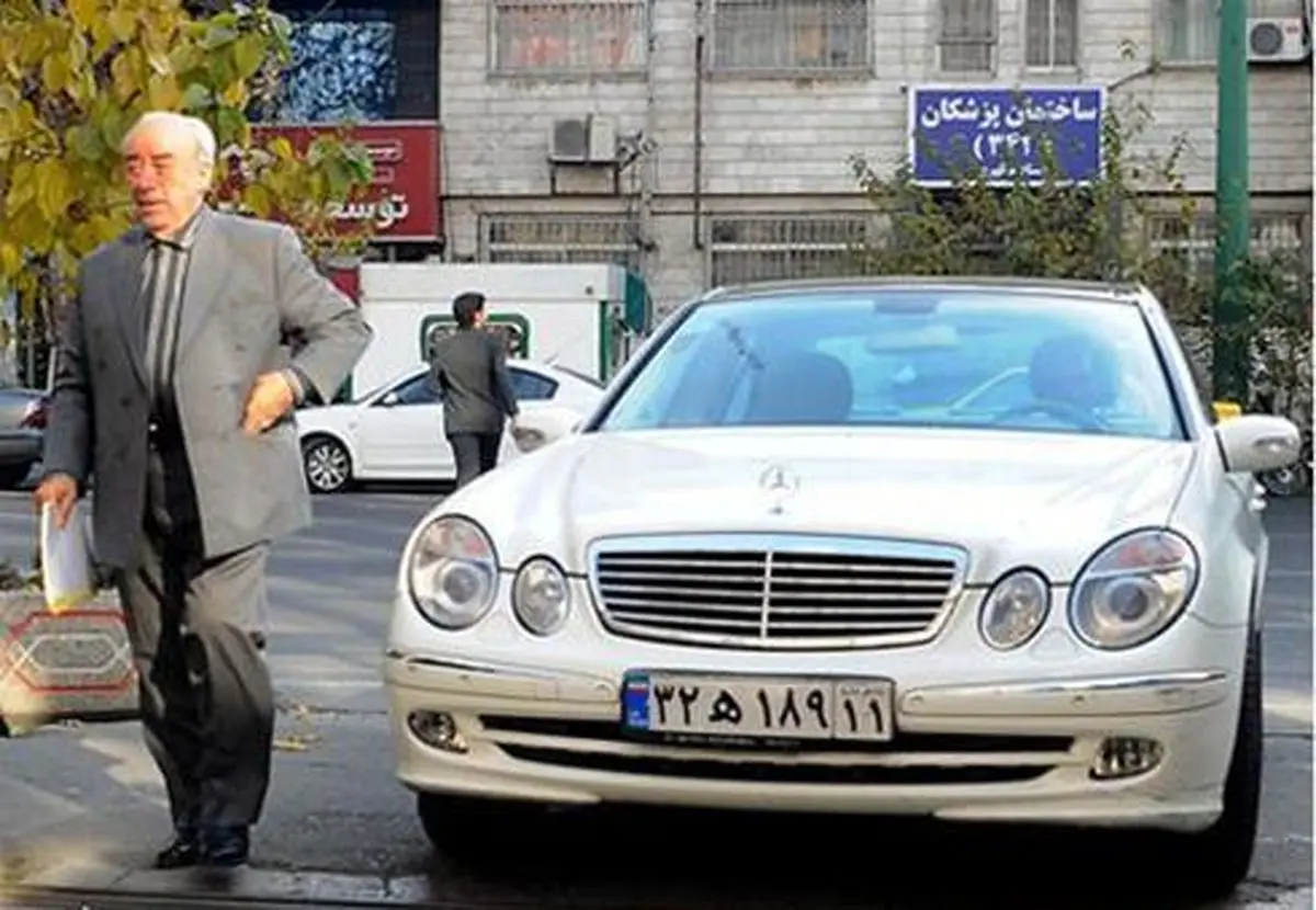 انتقاد عسگر اولادی از بانک مرکزی: چرا اسرار یک تاجر را منتشر می‌کنید؟