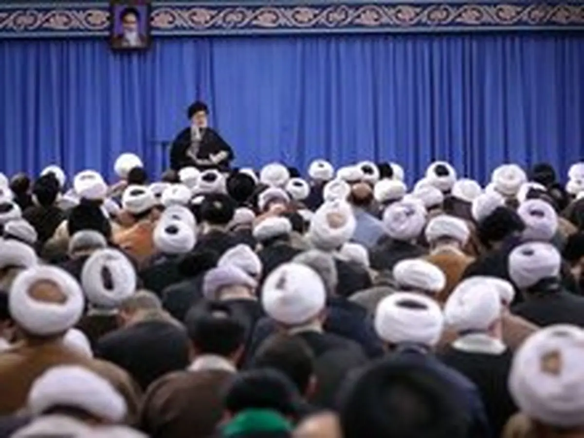 حضرت آیت الله خامنه‌ای : مسئولان بی حوصلگی و ناامیدی را از خود دور کنند