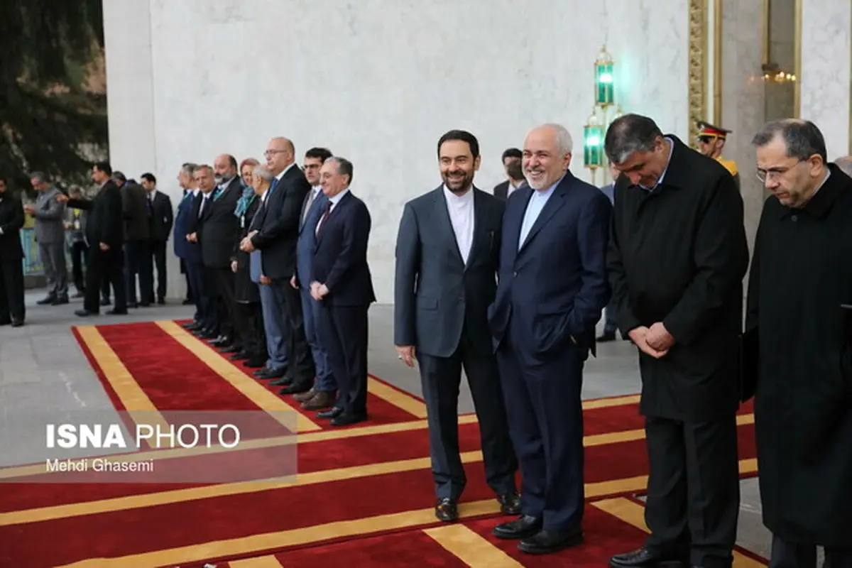 بفرمایید! آقای ظریف برگشتند سر کار