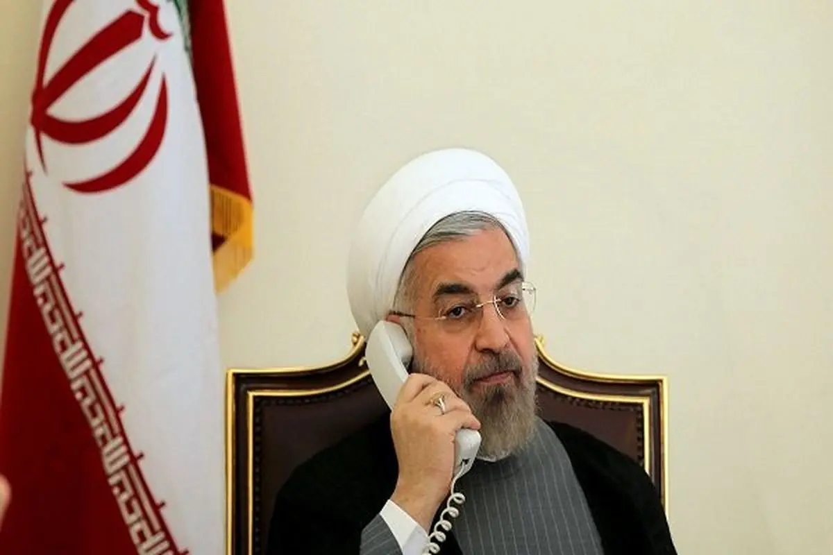 روحانی در تماس تلفنی نخست وزیر پاکستان:منتظر عملیات قاطع پاکستان علیه تروریست‌ها هستیم