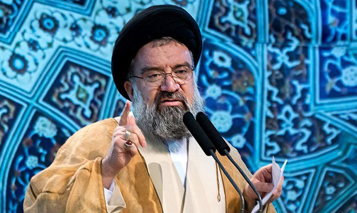 احمد خاتمی: گور پدر شما با این چک سفید امضایتان