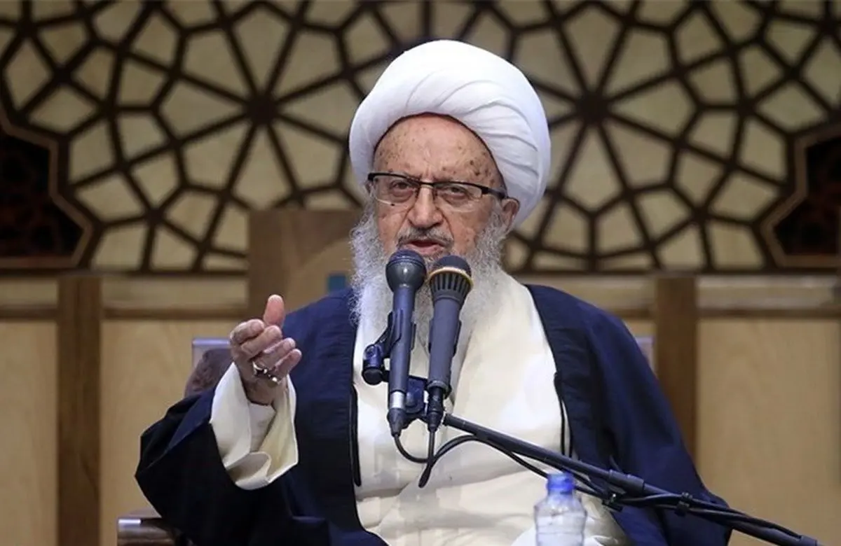 آیت‌الله مکارم‌: مشکلات اخلاقی جامعه نسبت به دوران سابق بیشتر شده است